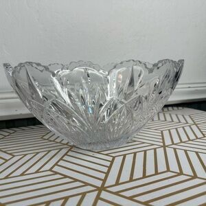 Royal Limited 24% Full Lead Crystal Tulip Candy Trinkets Keys Bowl